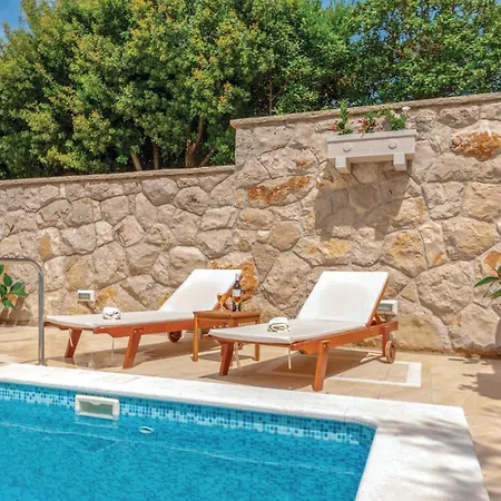 Dom wakacyjny Prizba Iii Cr Blato (Korcula)