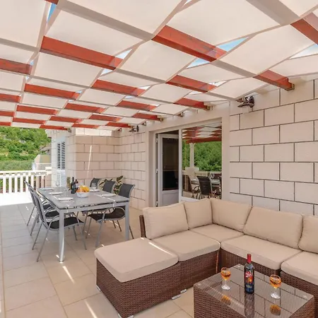 בית נופש Prizba Iii Cr